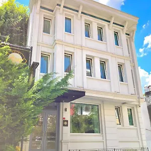 Ligos Hotel
