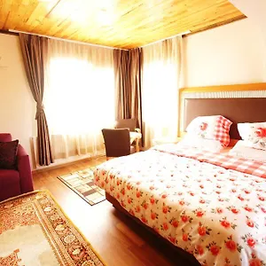 Herton Hotel