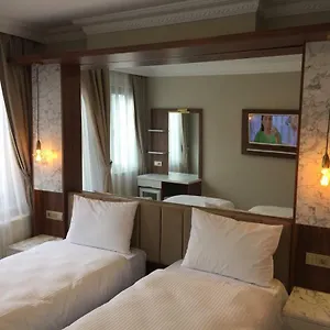 萨尔塔纳梅特努酒店 酒店